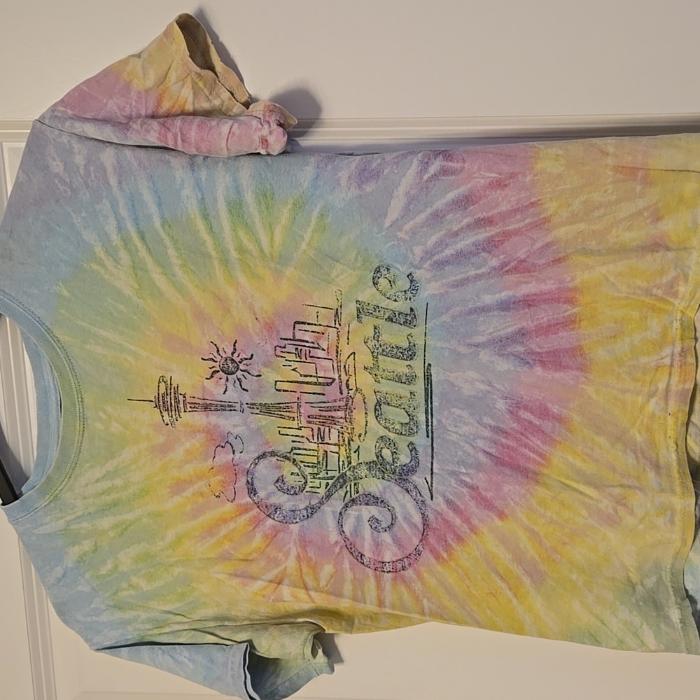 Vintage Tie-Dye Seattle Graphic Tee *flaw*